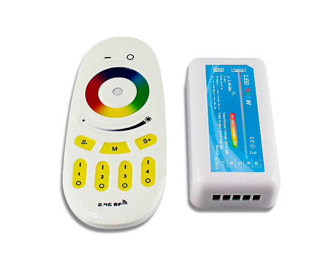 Controlador RGBW com comando